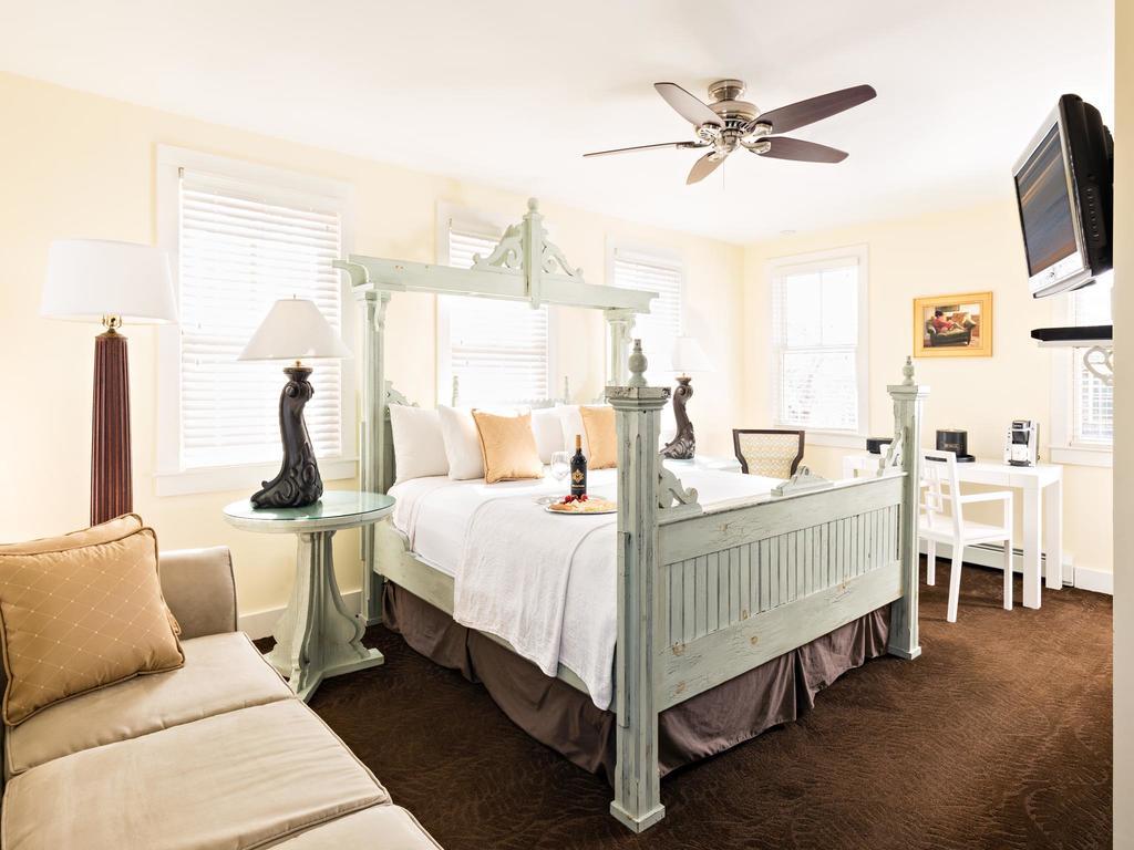 Brass Key Guesthouse Adults Only بروفينس الغرفة الصورة