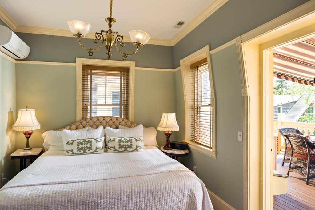 Brass Key Guesthouse Adults Only بروفينس المظهر الخارجي الصورة
