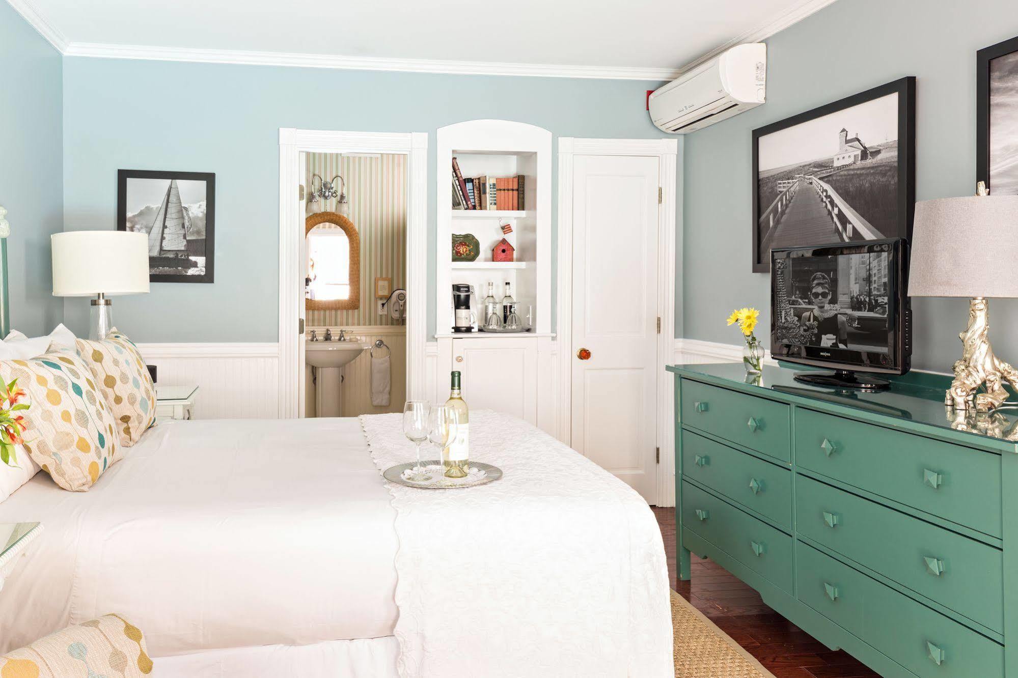 Brass Key Guesthouse Adults Only بروفينس المظهر الخارجي الصورة